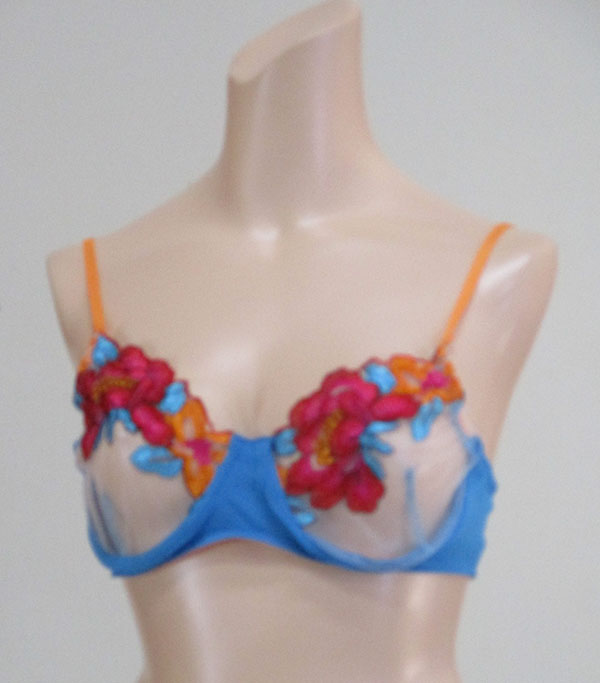 ブラジャー