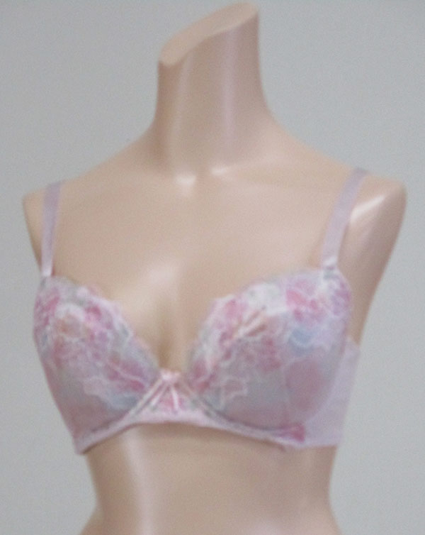 巨乳ブラジャー