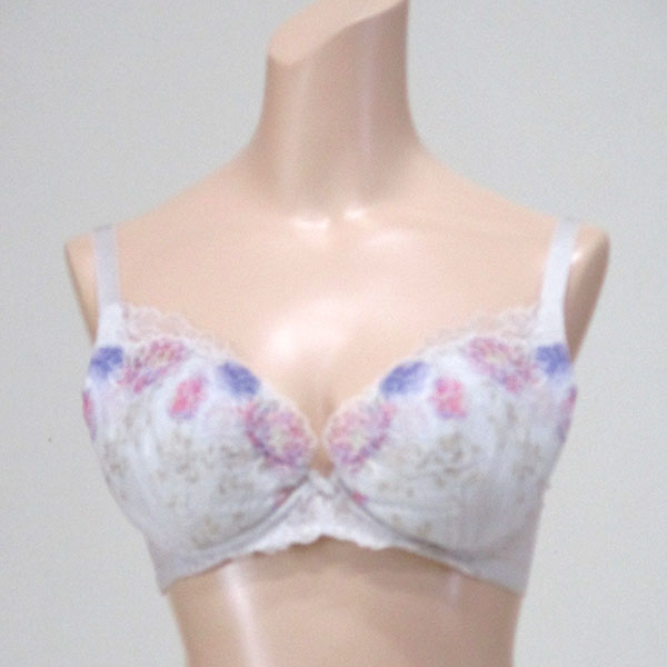 巨乳ブラジャー